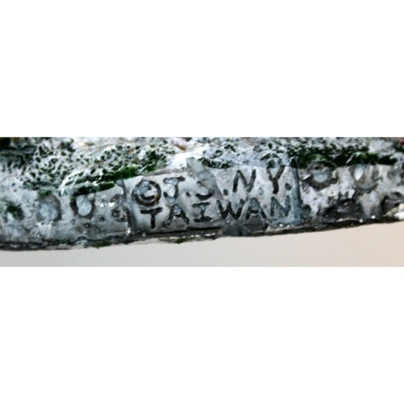 JSNY Resin Winter Brick Cottage House Display Decor Christmas Window Cutouts - Picture 6 of 8